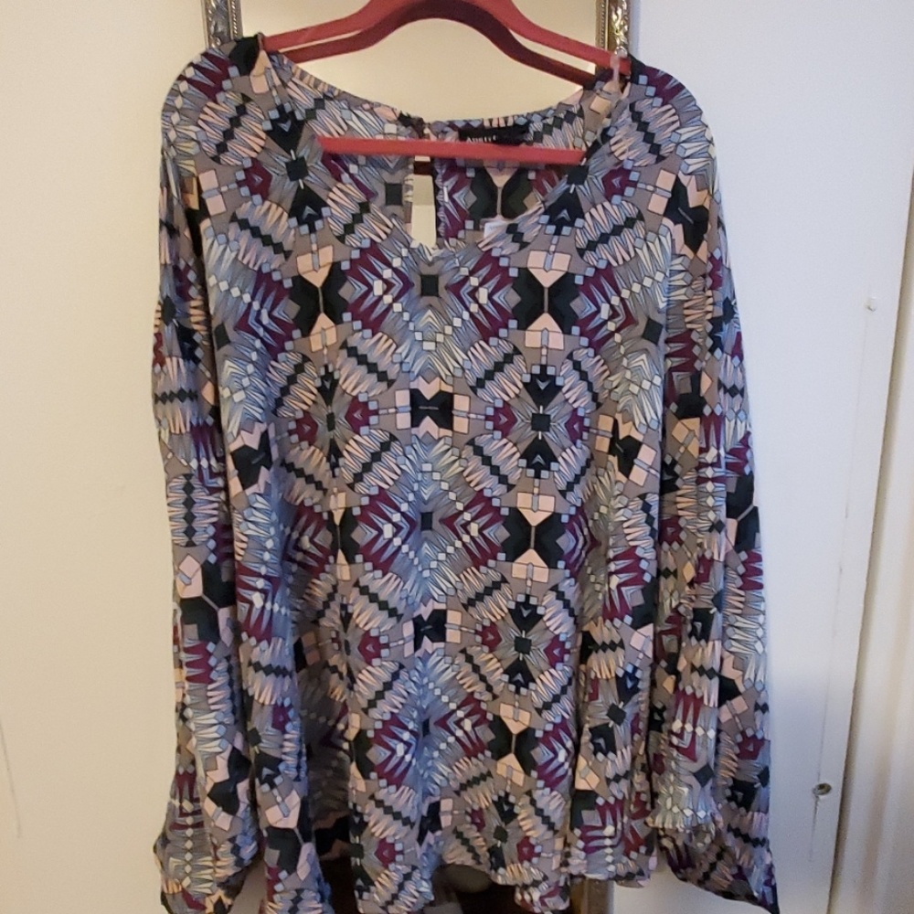 Butterfly style sleeve blouse